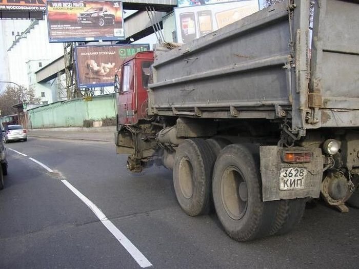 Почему на грузовиках татра колеса стоят под углом