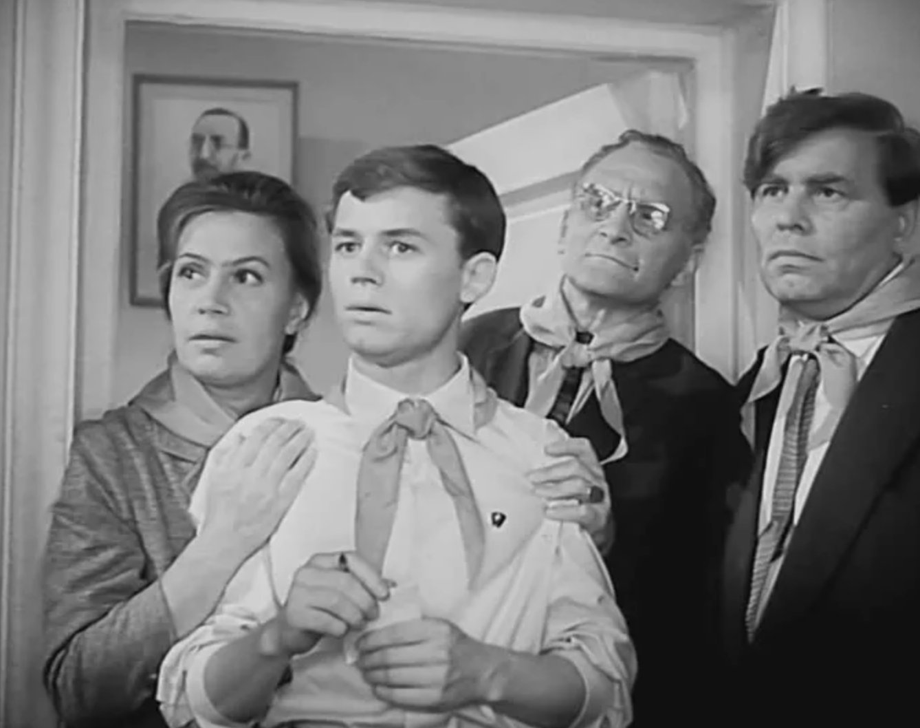 Звонят откройте дверь где снимали