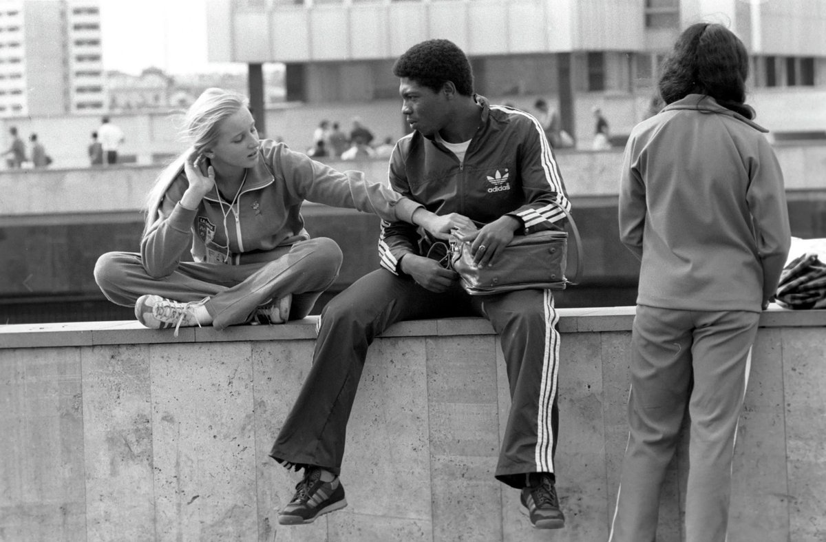 Visualrian. Олимпийская деревня Москва 80е. Иностранцы в Москве 1980.