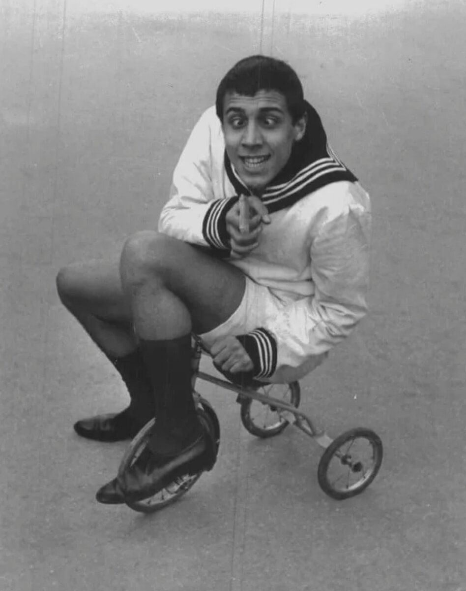 Adriano celentano фото в молодости