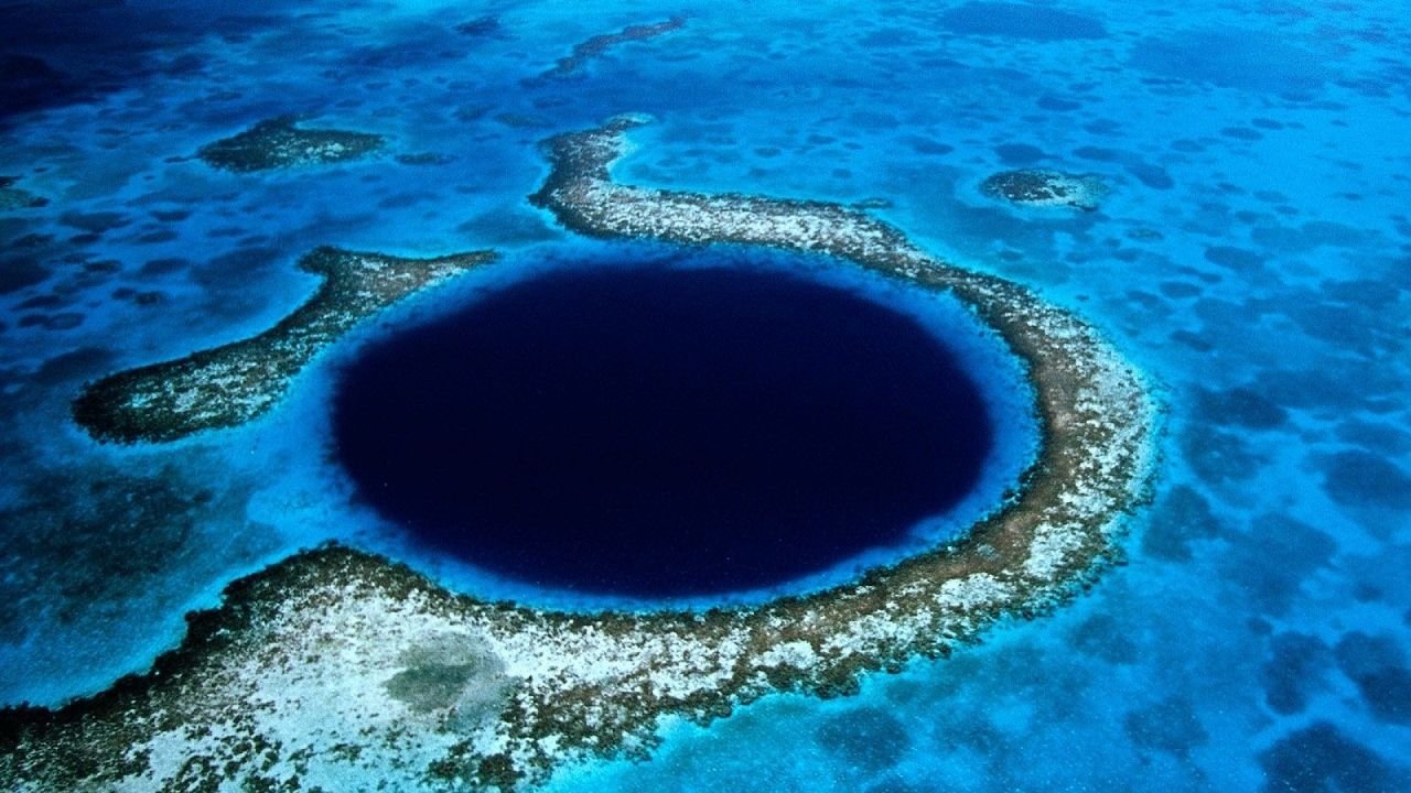 Большая голубая дыра Юкатан