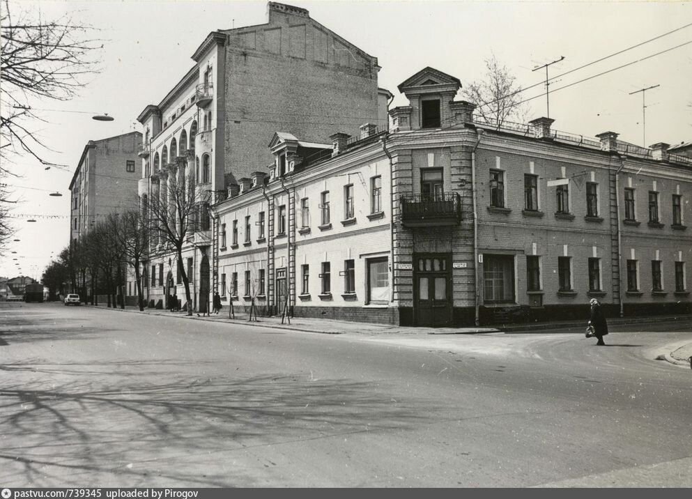 Фото малой ордынки. Большая Ордынка 28. Большая Ордынка 1980. Большая Ордынка 29 история дома. Большая Ордынка 16.