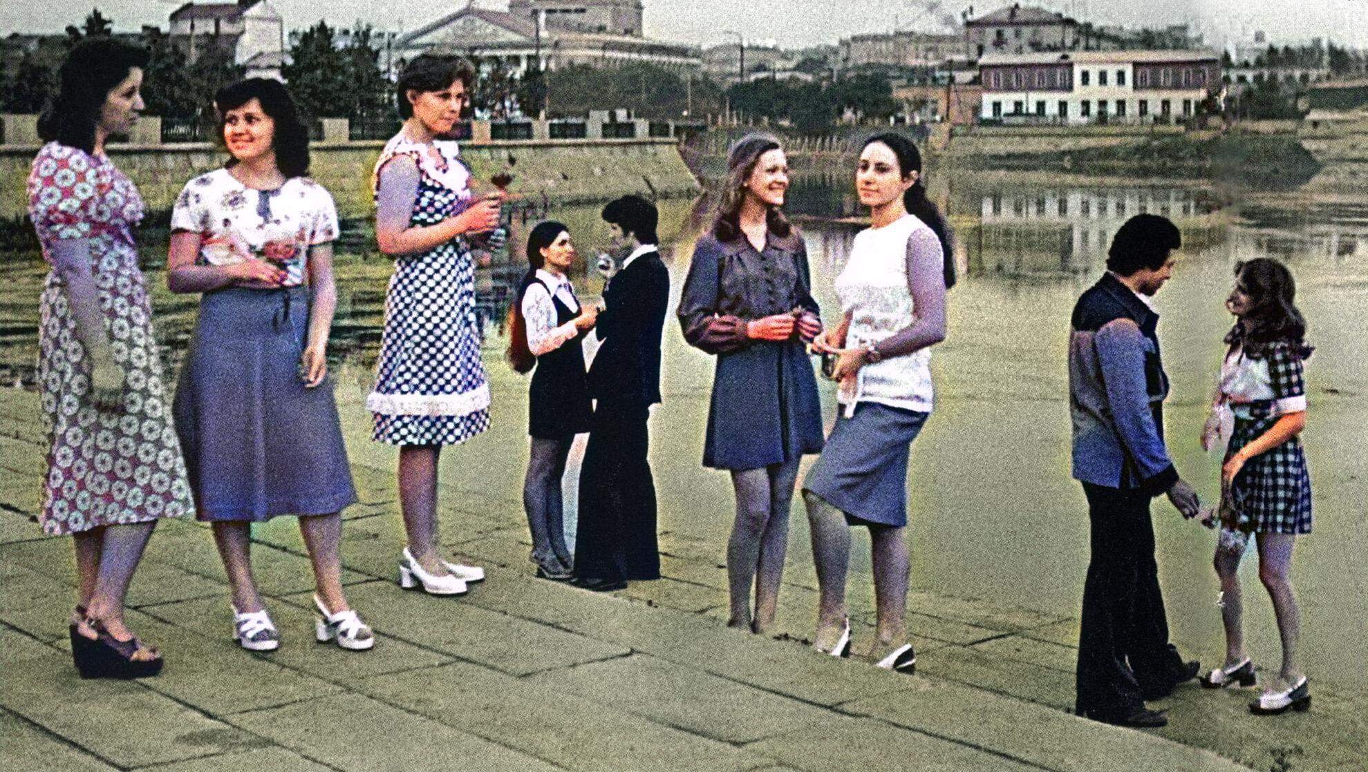 Мода 80 х годов фото одежда девушки в ссср