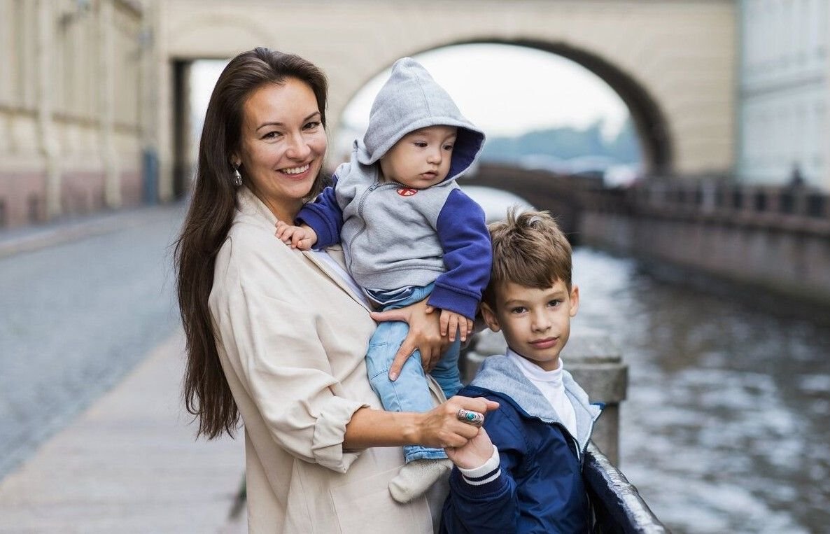 Первый сын. Павловец и Щербина. Ольга Павловец муж Иван. Ольга Павловец 2020. Дмитрием Щербиной муж Ольги Павловец.