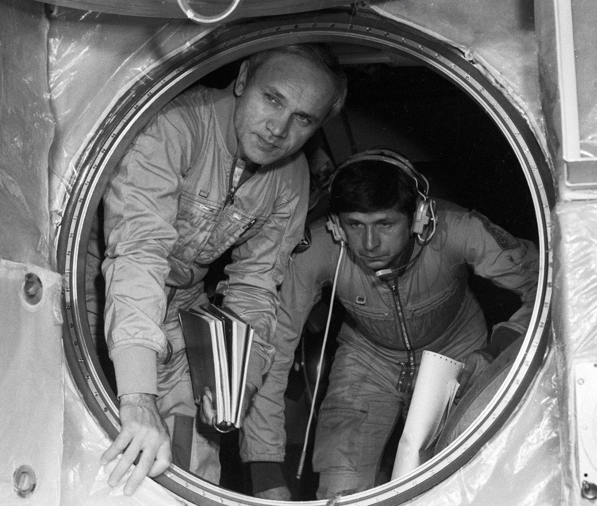 Космонавты советского времени