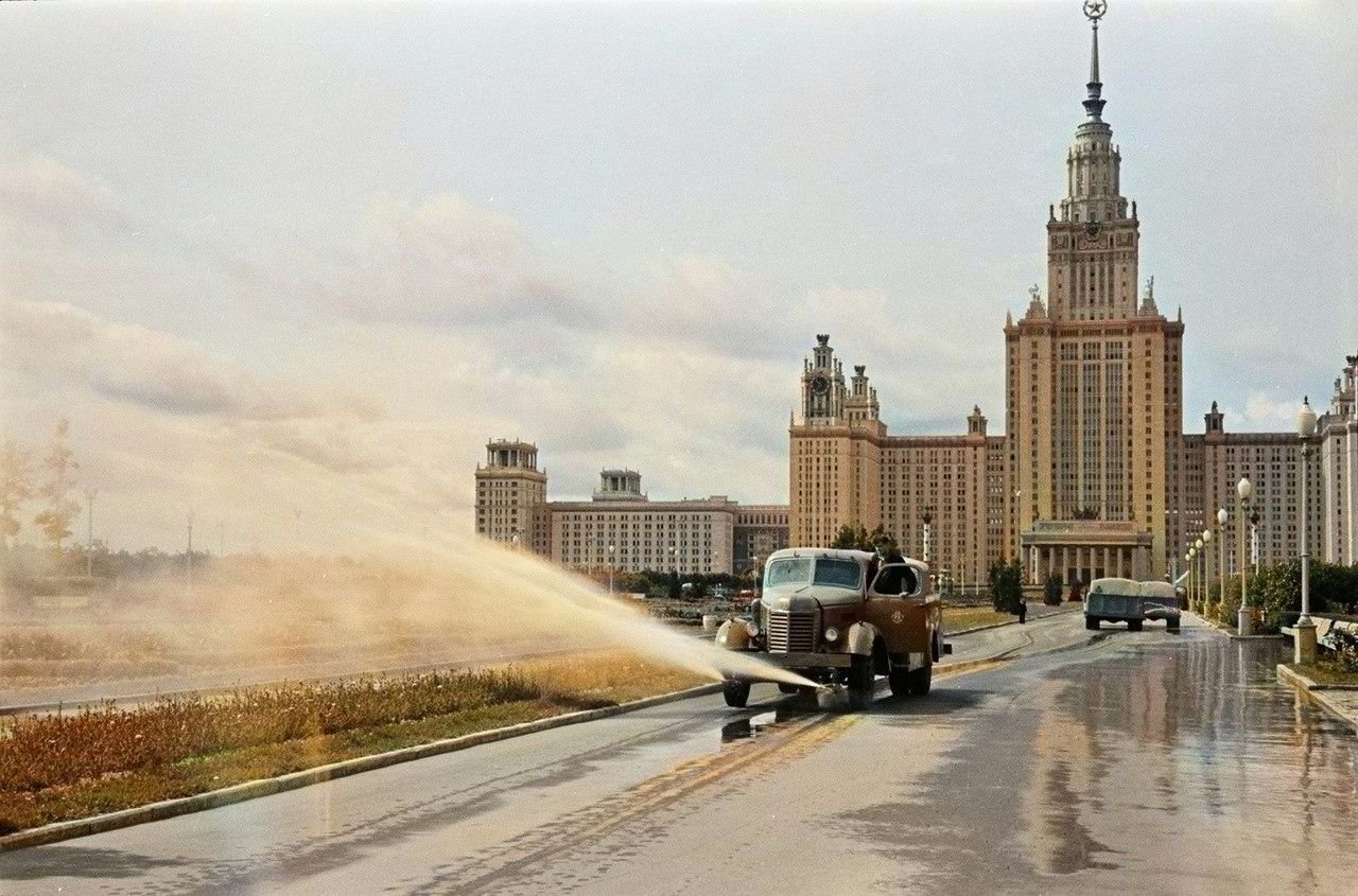 Фото советской москвы. Москва 1950 МГУ. Москва МГУ 1960. Москва 50-х МГУ. МГУ 50-Е годы.