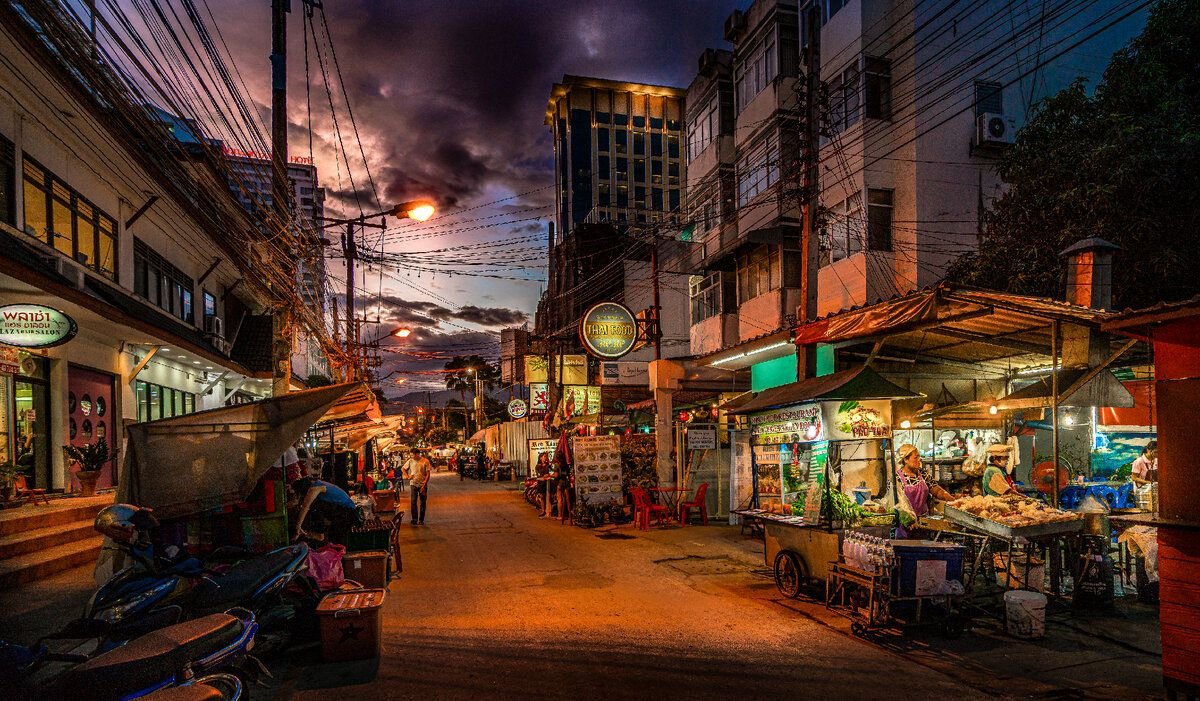 Тайцы улицы. Тайланд улицы. Тайланд Бангкок улицы. Пхукет Таиланд улочки. Тайланд фото улиц.