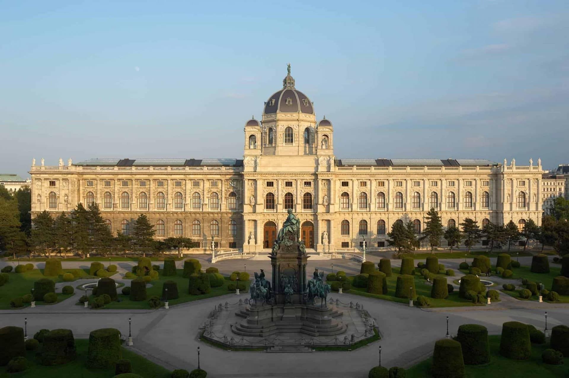 Венский музей. Kunsthistorisches Museum Вена. Художественно-исторический музей в Вене. Музей искусств в Вене. Музей истории искусств Вена Австрия.