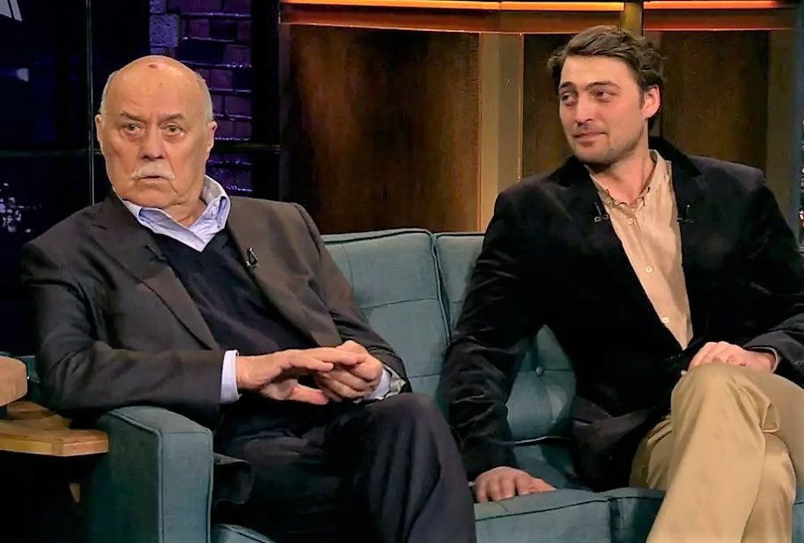 Отец ивана колесникова российского актера фото Актер Иван Колесников: "Из-за внешности мне идут исторические роли" Рамблер/ки
