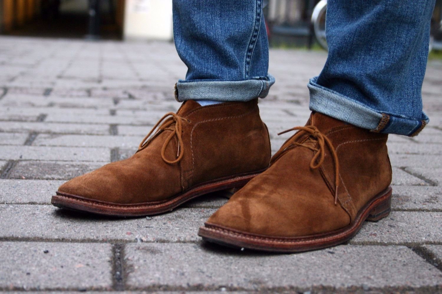 Какие ботинки лучшие. Чукка обувь мужская замшевая. Clarks Desert Boots стиль. Ботинки дезерты мужские зима. Дезерты мужские 2022.