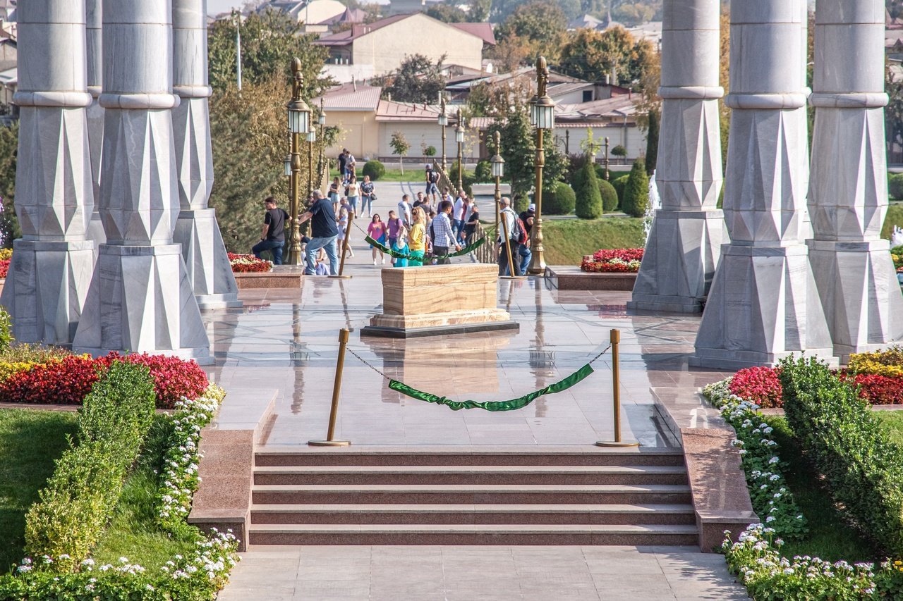 парк мирзо улугбека в ташкенте