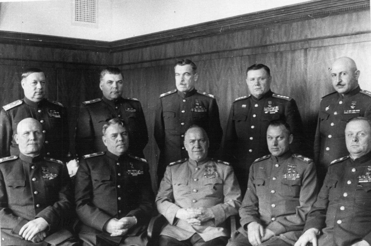Все маршалы советского союза. Маршалы советского Союза Конев, Жуков и Василевский. Командующий генерал армии к. а. Мерецков. Маршалы Победы Конев Василевский.
