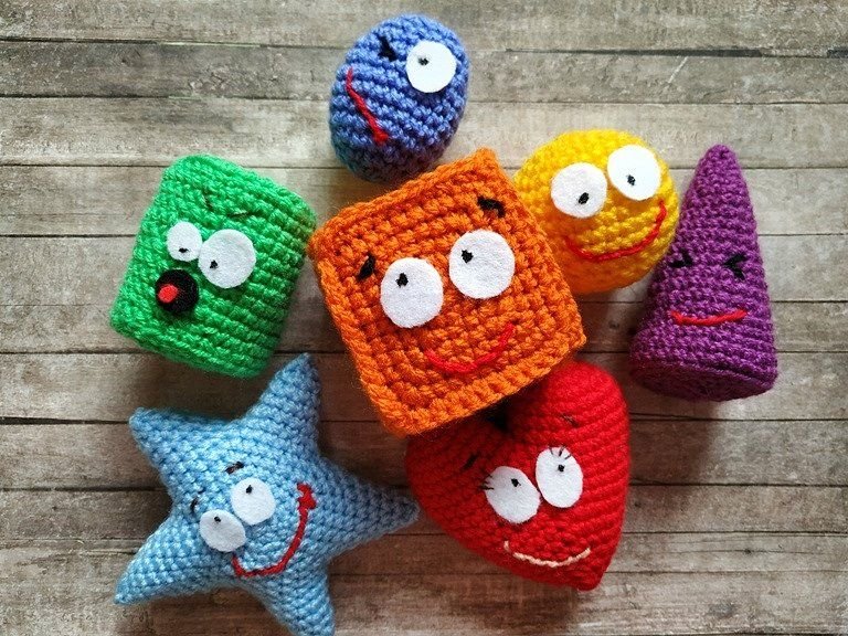 фигурки вязанные крючком. вязаные фигурки животных. фигурки вязанные крючком. фигурки вязанные крючком. аппликации крючком схемы.