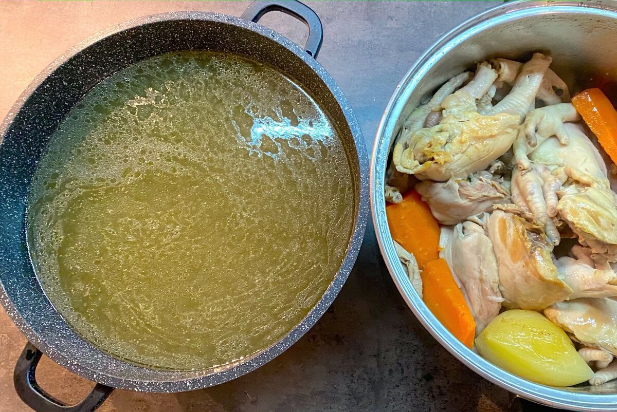 Как сварить холодец из лапок курицы. Как сварить холодец из лапок курицы. Холодец с куриными лапками. Холодецмз куриеых лаплк. Как сварить холодец из лапок курицы.