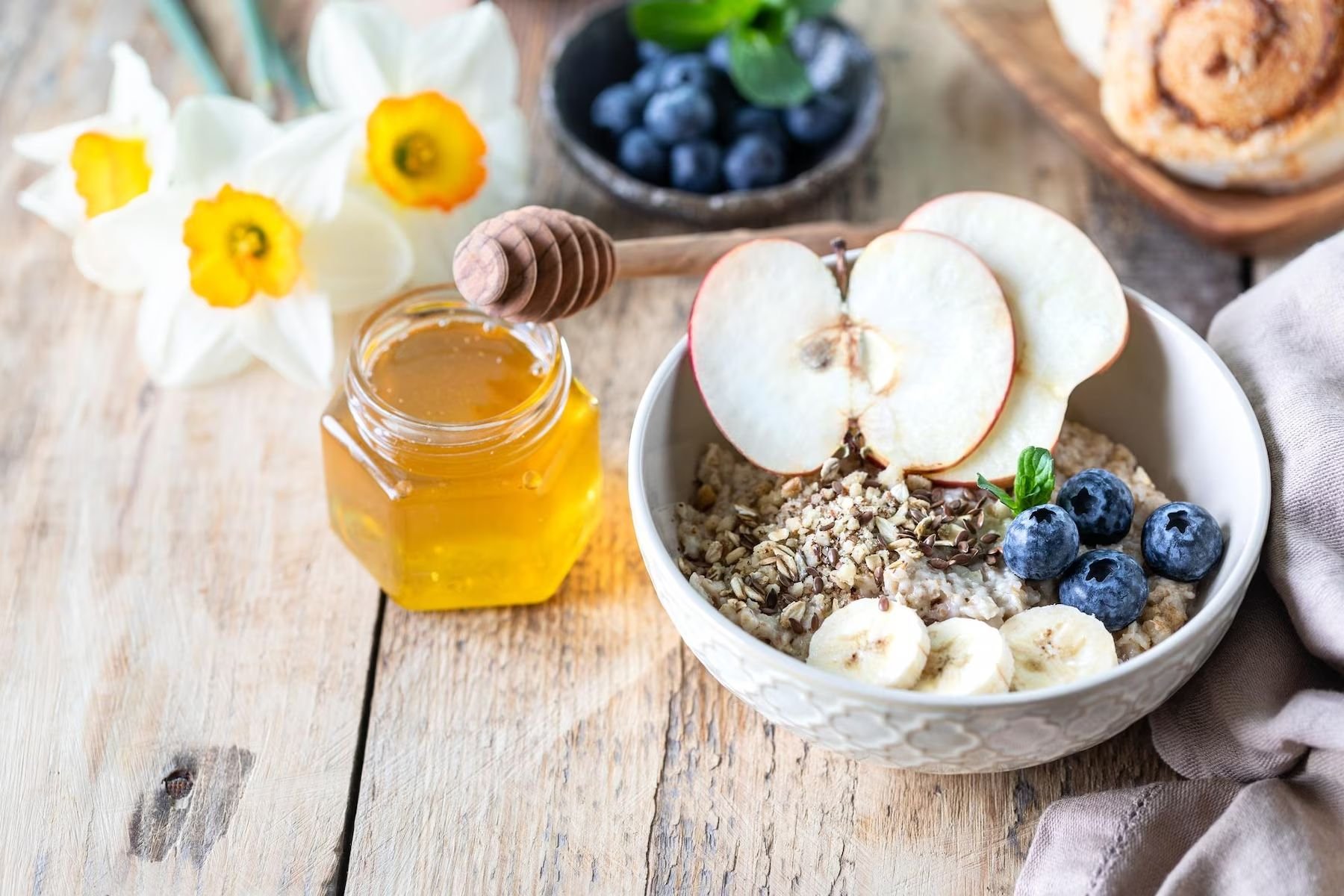 Lazy Oatmeal with Blueberry and Lemon Zest