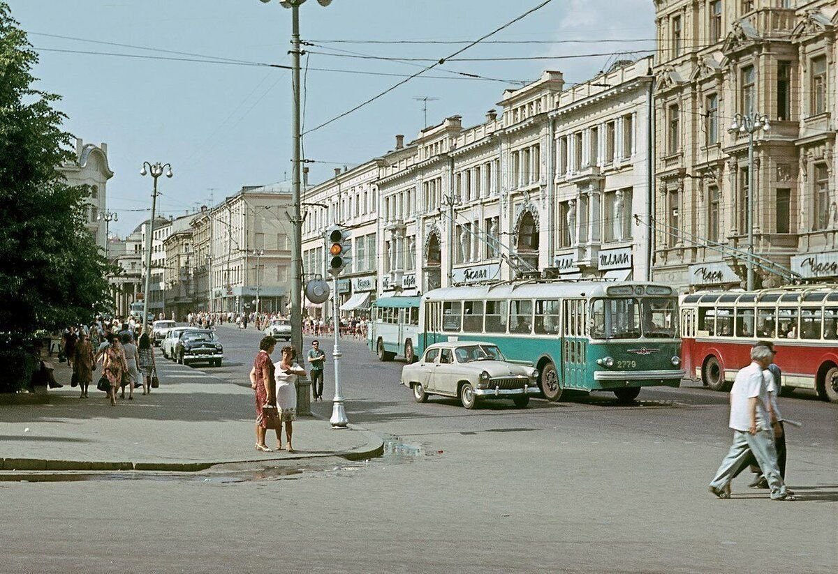 В 1970 1980 х гг. Москва 1968 год. Тверская улица 80-е. СССР 70-Е. СССР 70е город.