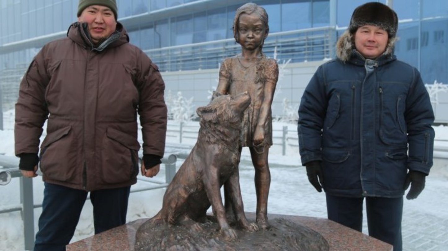 скульптура реке лене в якутии