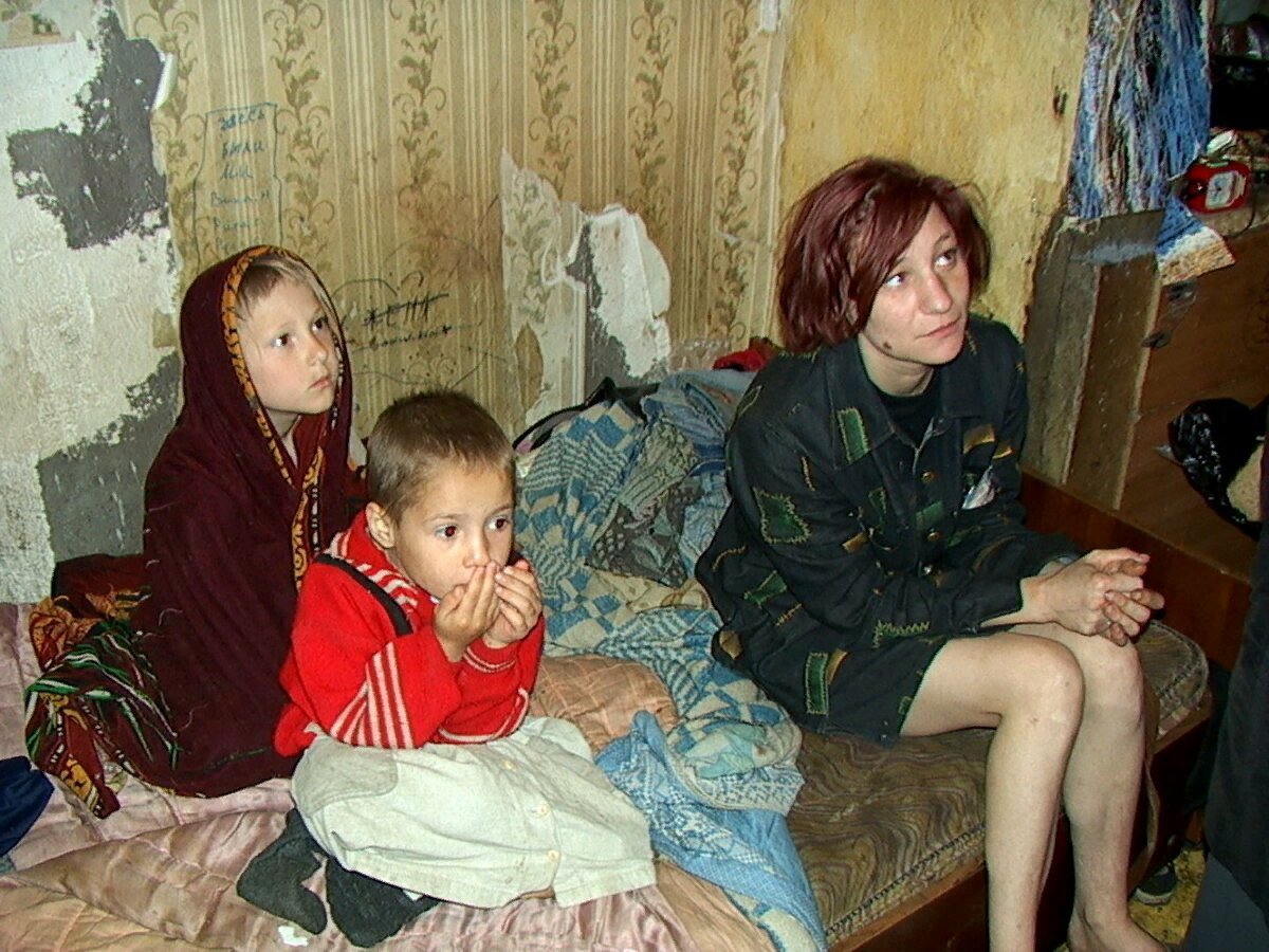 голая семья и дети дома фото 79