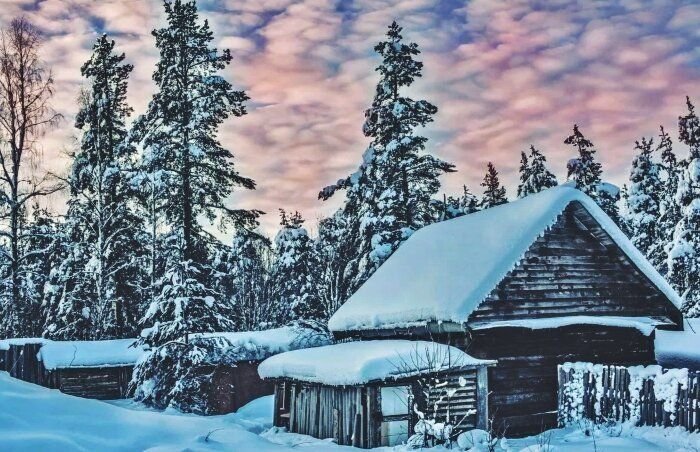 Почему раньше на Руси не принято было зимой крыши изб от снега чистить ...