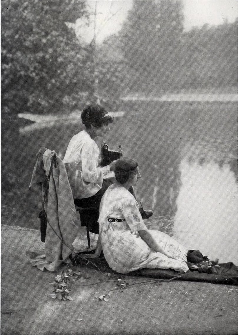 Фото: журнал Kodakery. By Eastman Kodak Company. Publisher: Rochester, N.Y. : Eastman Kodak Company. Link: https://archive.org/details/kodakery7919east/