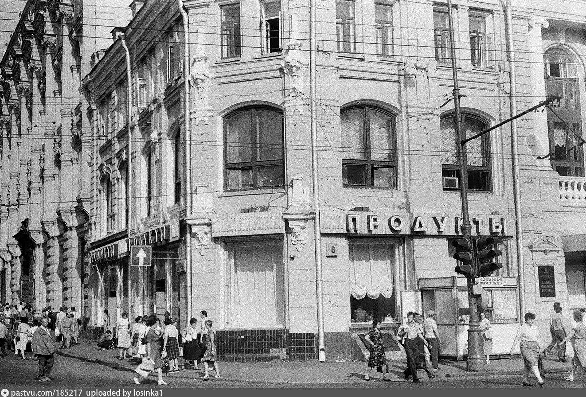 угол кузнецкого моста и петровки