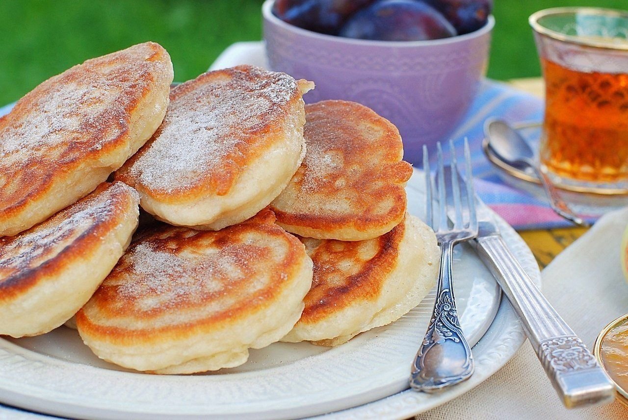 Блины на дрожжах рецепт с яблоками