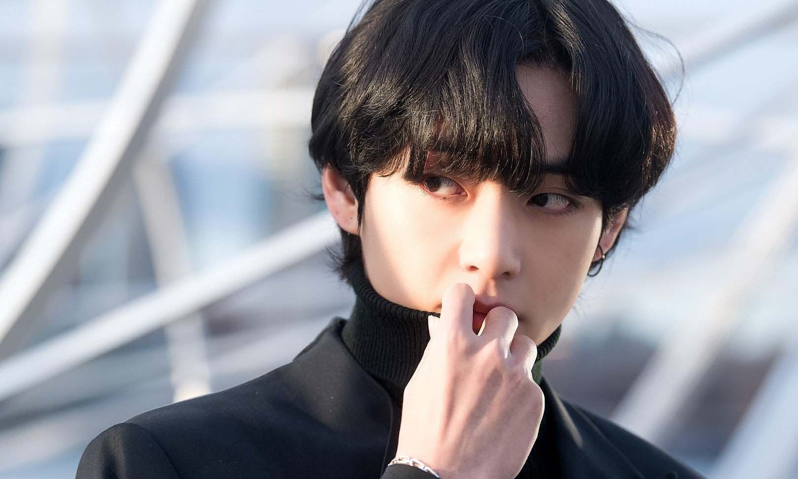 Тэхен последние новости на сегодня. Тэхен БТС 2021. Ким Тэхен. Kim Taehyung 2021. Ким тэхён 2021.