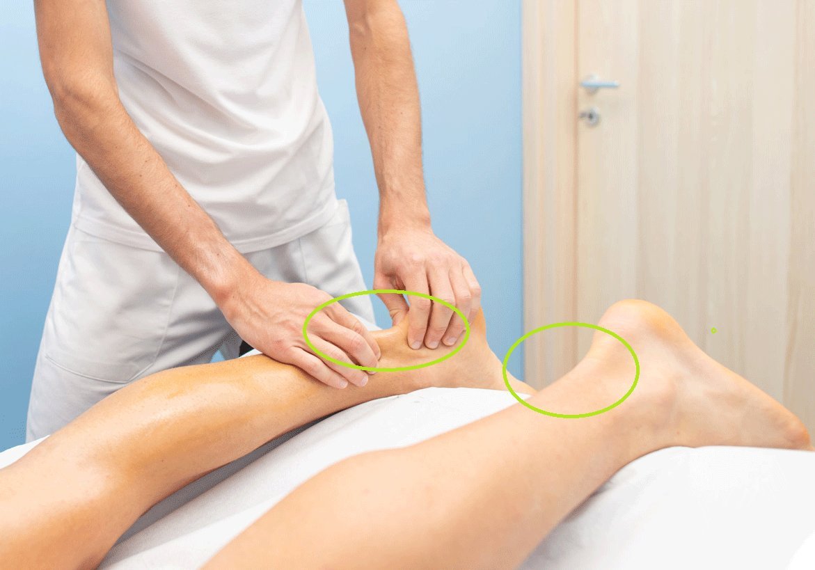 Массаж сухожилий. Ахиллово сухожилие массаж. Массаж коленного сустава. Массаж при тендините плечевого сустава. Физиотерапия реабилитация.