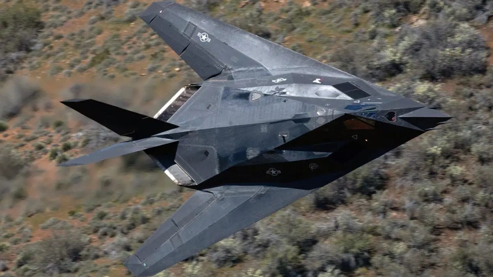 Самолет стелс f 117