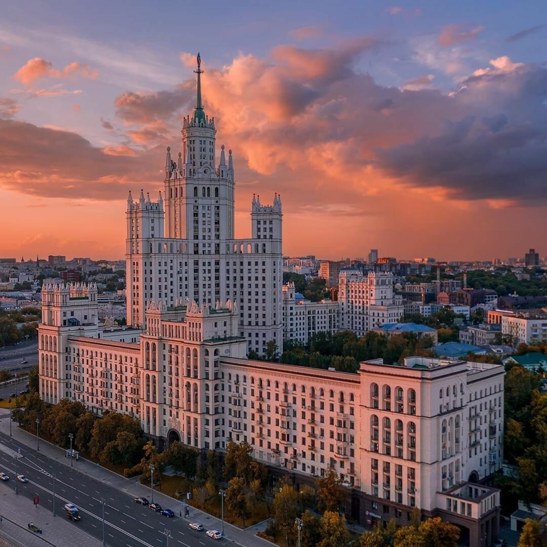 Дом высотка в москве