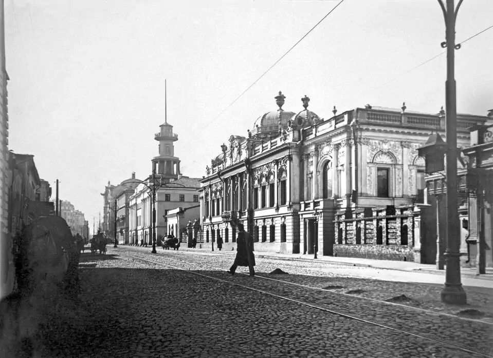 Москва пречистенка 22. Пожарная часть на Пречистенке. Старая Москва Готье Дюфайе. Улица Пречистенка 18 век Москва. Дом Ермолова на Пречистенке.