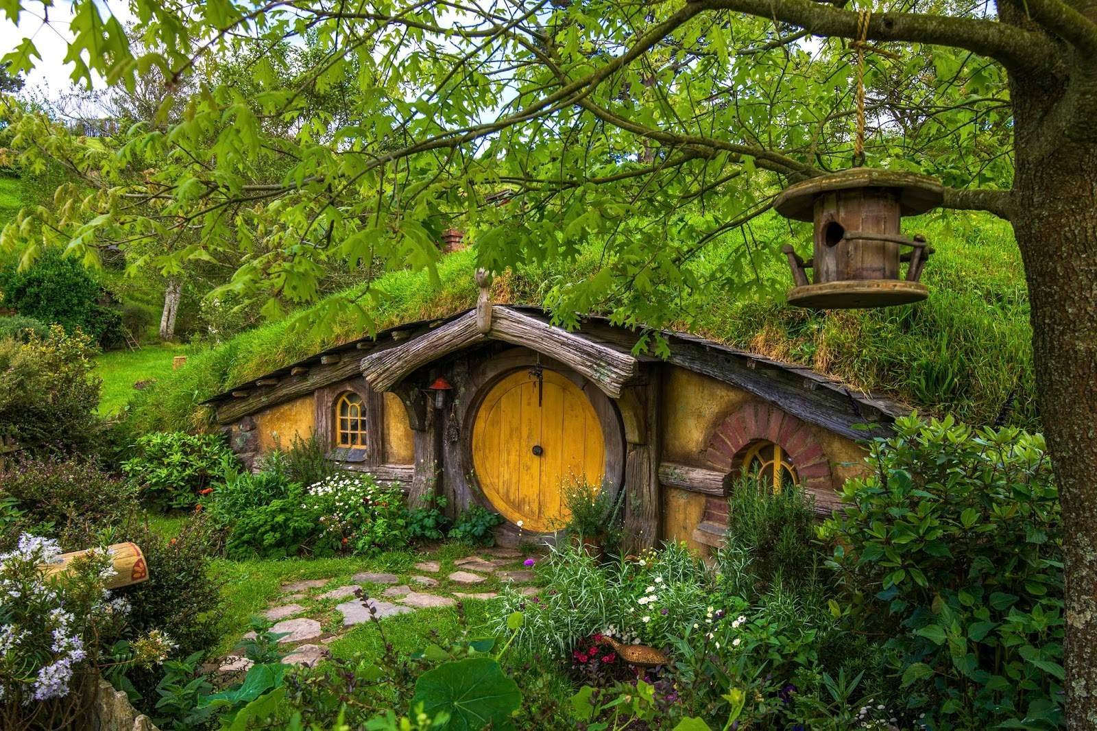 Шир дом. ЭКОДОМ Саймона Дейла жилище Хоббита. Hobbit House, Северная Ирландия. Хоббитон в Ирландии. Земляной домик. Уэльс, Великобритания.