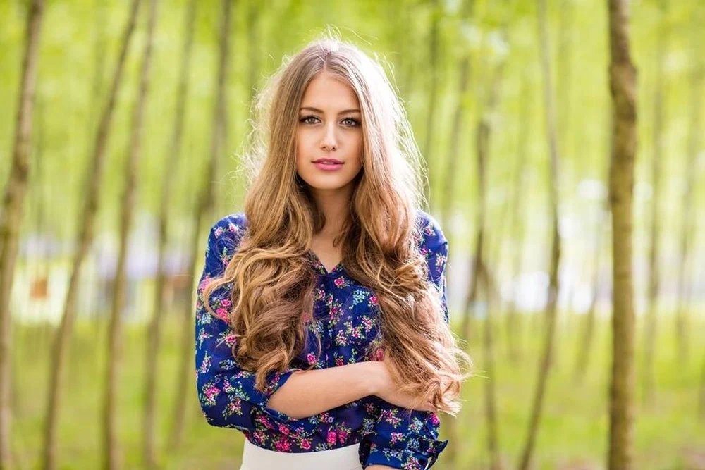 Simple russian girl. Nikola Uhlirova. Никола Углиржова. Красивые девочки подростки. Красивые студентки.