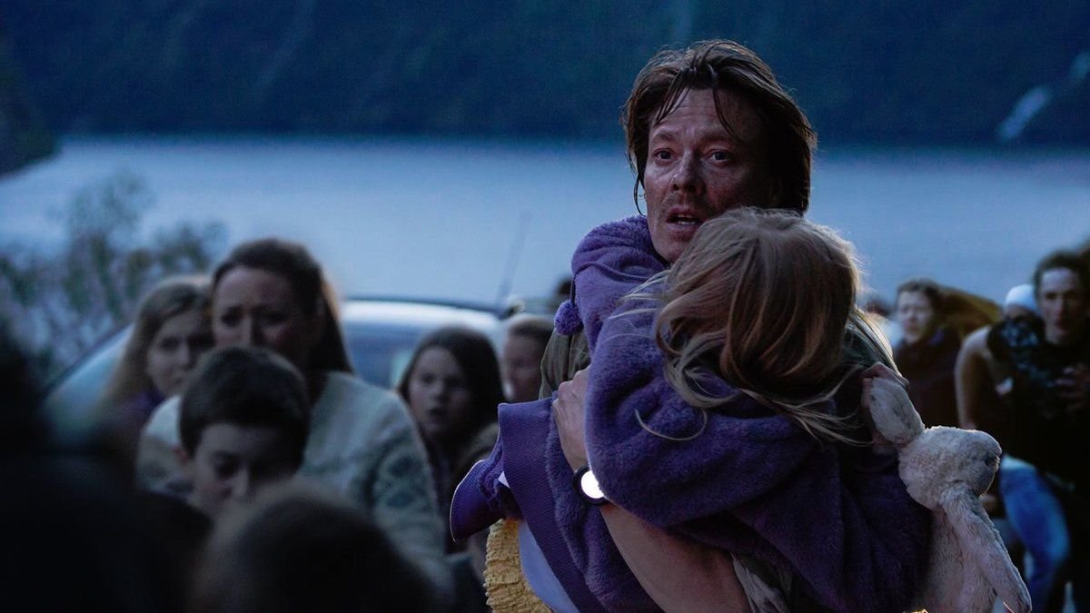 лучшие триллеры катастрофы. знамение фильм 2009 катастрофа. навстречу шторму (into the storm) 2014. геошторм фильм 2017. самые лучшие фильмы катастрофы.