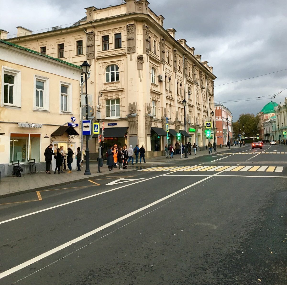 покровские ворота площадь