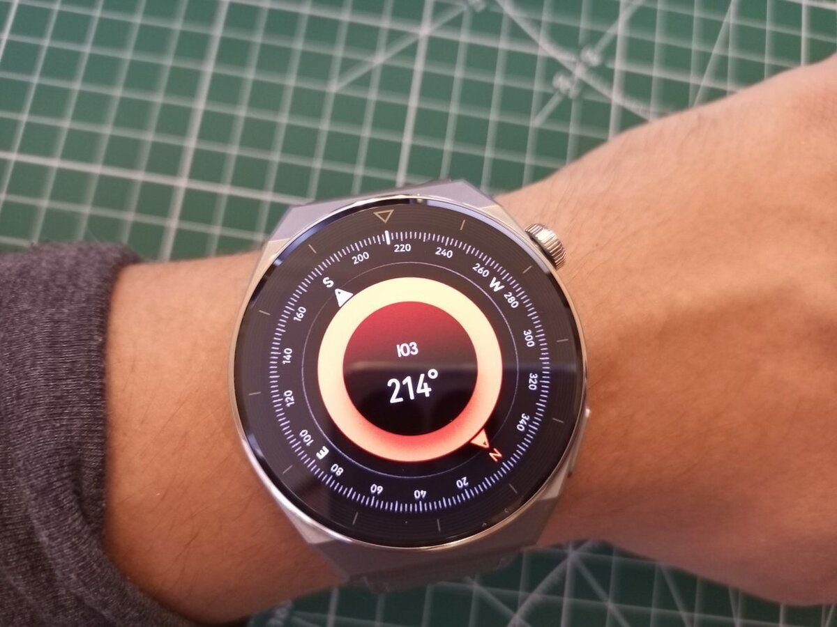 Huawei watch gt 3 pro. Huawei watch gt 3 Pro с титановым браслетом. Huawei gt 3 Pro безель. Часы gt3 Max.