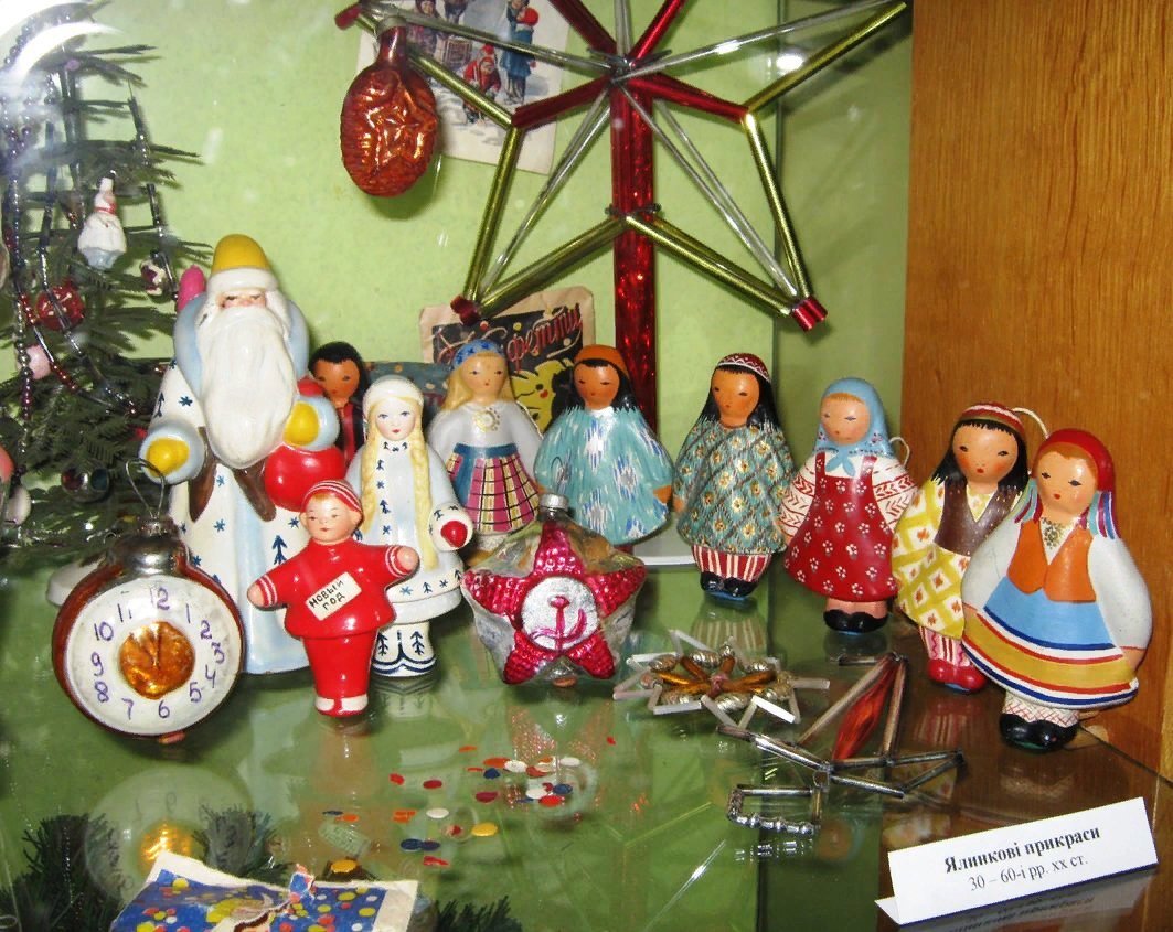 елочная игрушка узбечка дружба народов. 15 республик 15 сестер ссср. набор елочных игрушек ссср. клинское подворье музей ёлочной игрушки. фигурки 15 республик.