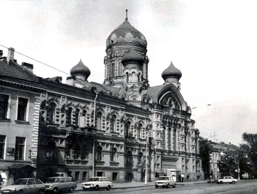 Киево Пресвятой Богородицы храм