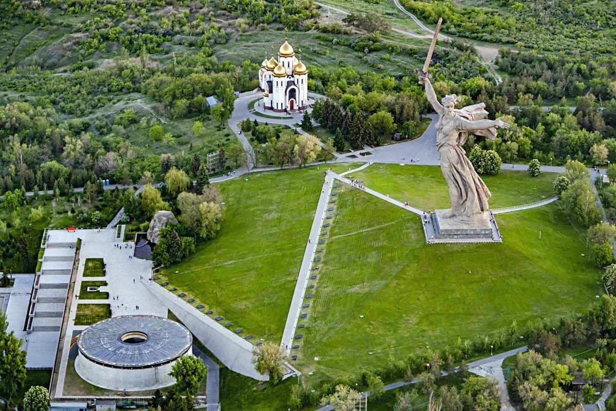 Памятник на мамаевом кургане фото