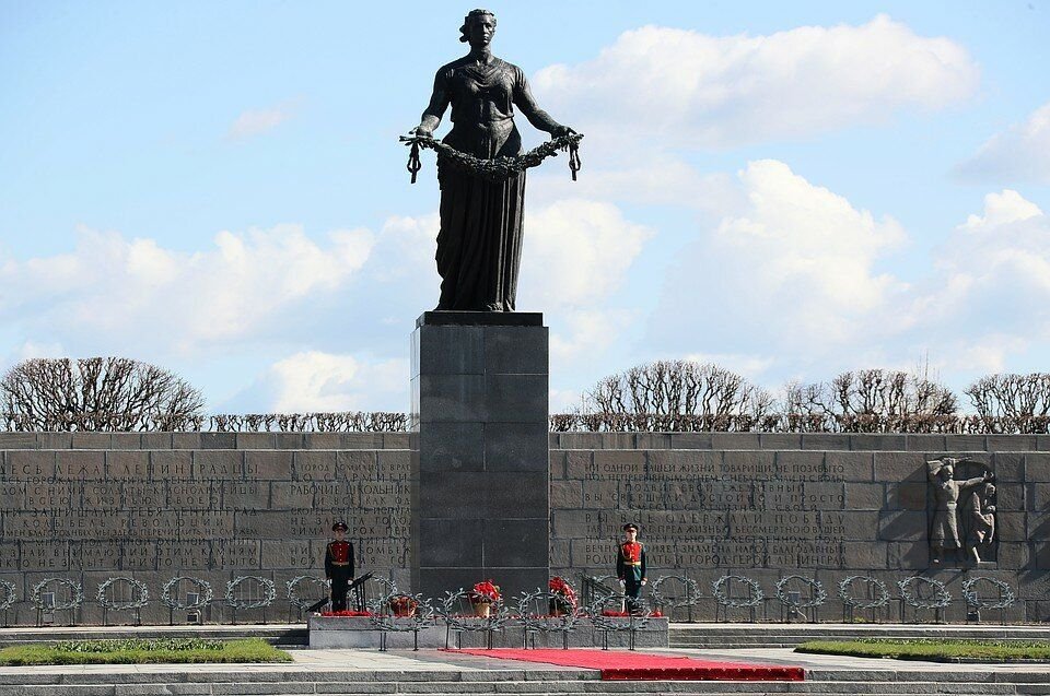 Родина мать в санкт петербурге