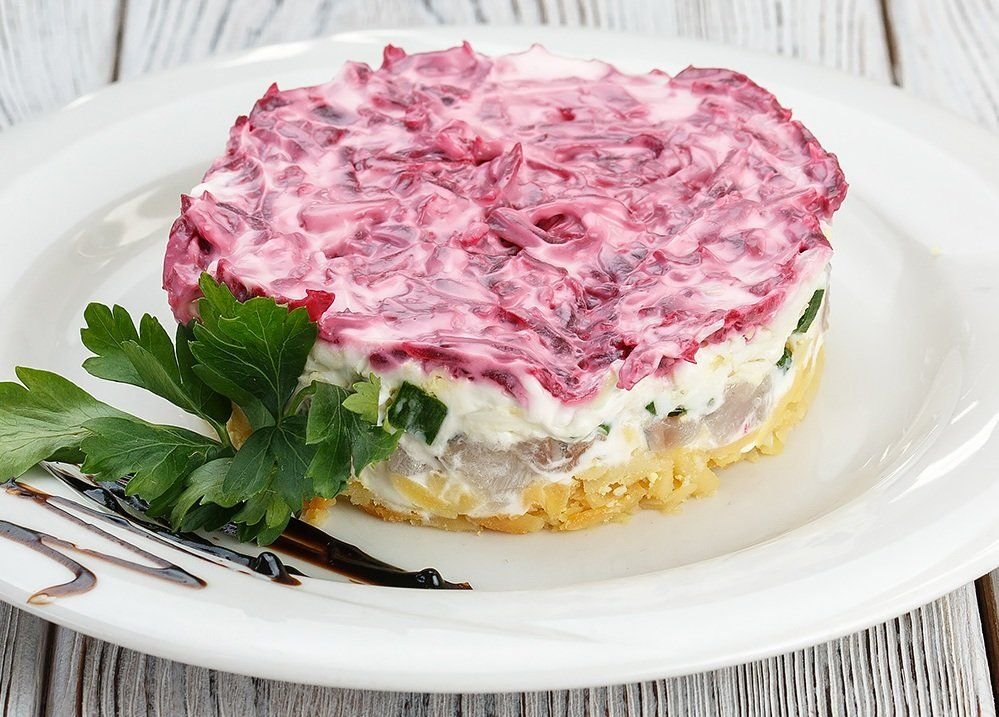 Сельдь "сельдь под шубой". Как делается селедка под. Салат «сельдь под шубой» 400гр. Сельдь под шубой 100 грамм. Сельдь "сельдь под шубой".