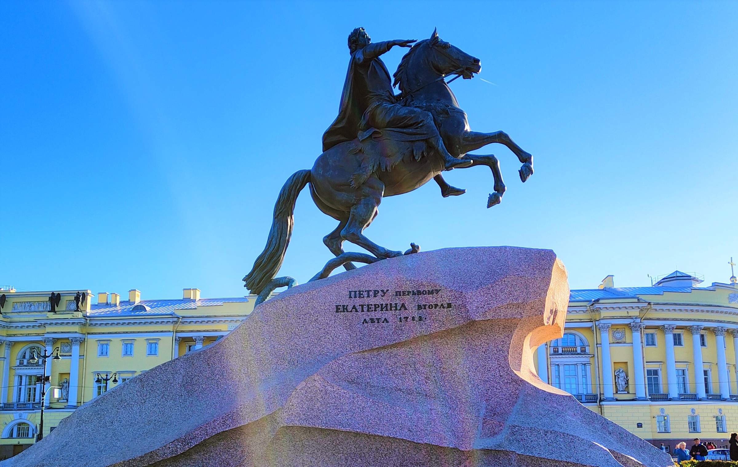 памятник петру 1 на московском вокзале санкт петербурга