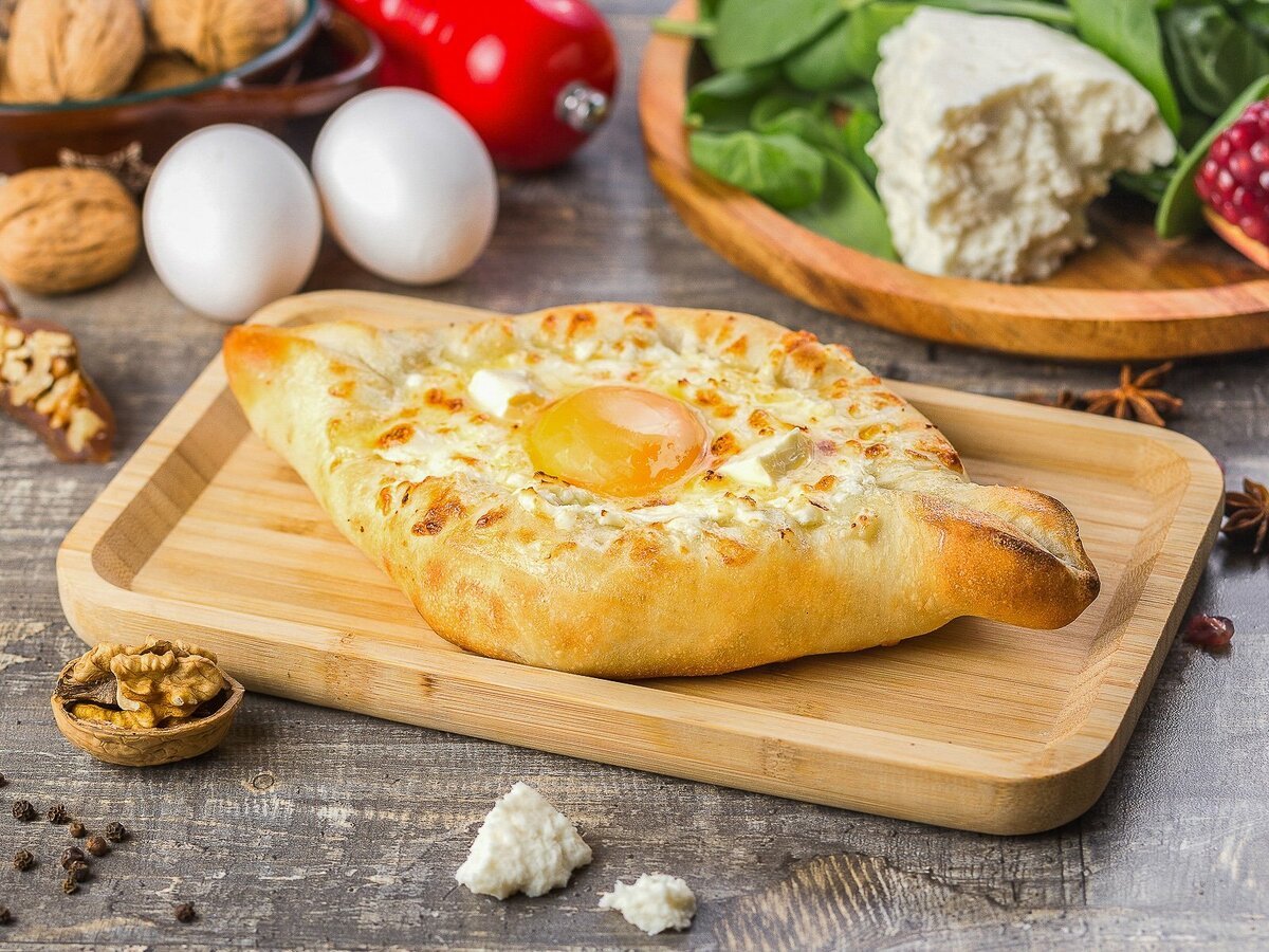 Хачапури в кафе