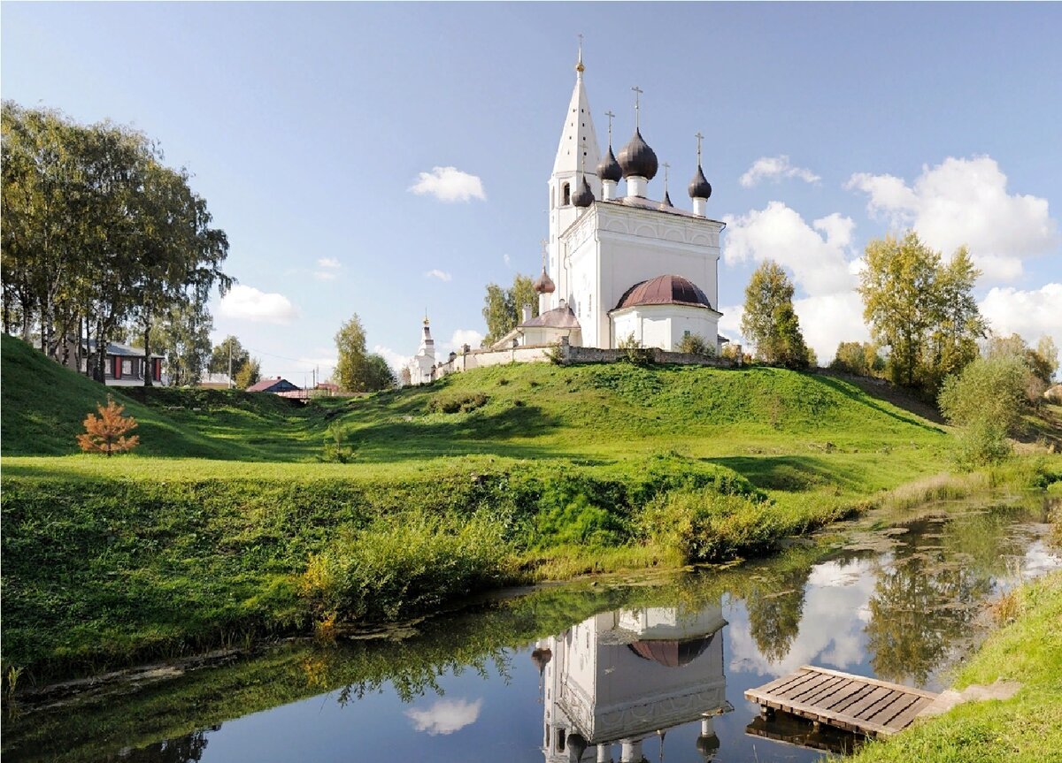 Достопримечательности города и села. Деревня Вятское Ярославской. Село Вятское Ярославль. Красивая деревня в Ярославской области Вятское. Село Вятское Ярославской река.