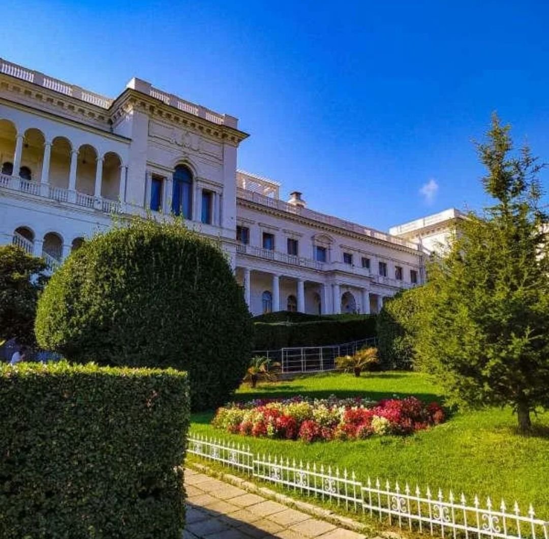 Фото ливадийского дворца