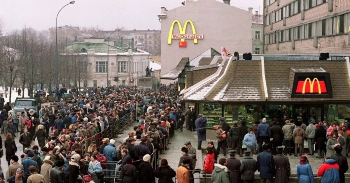 Открытие первого макдональдса в москве