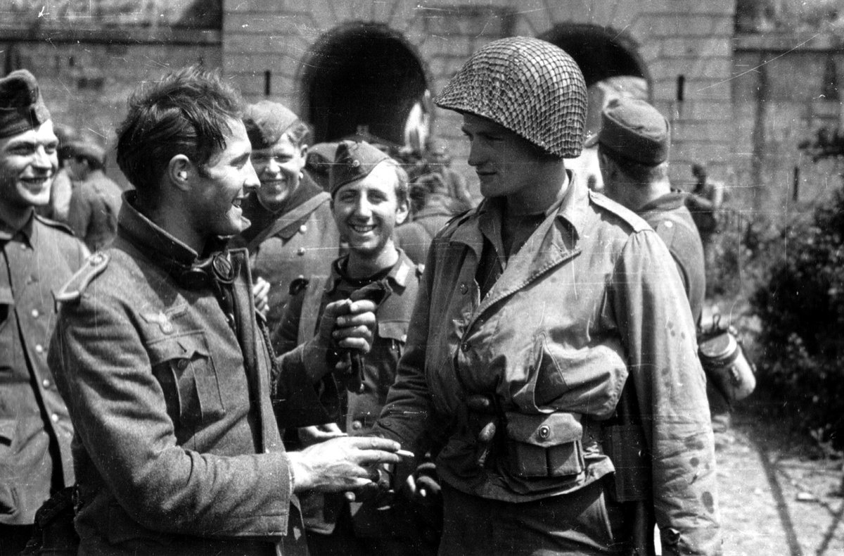 Союзники вермахта. Битва за замок иттер. Битва за замок иттер 1945. Битва за замок иттер фильм. 5 Мая 1945 замок иттер.