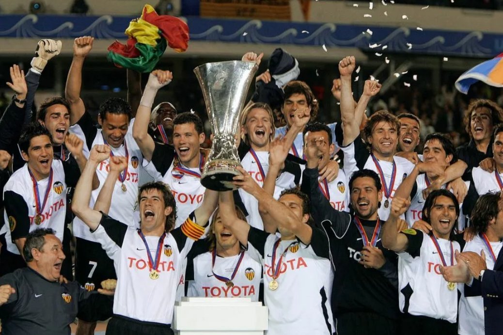 European football. Финал Кубка УЕФА 2004. Валенсия Кубок УЕФА 2003-2004. Валенсия Марсель 2004. Валенсия Кубок УЕФА.