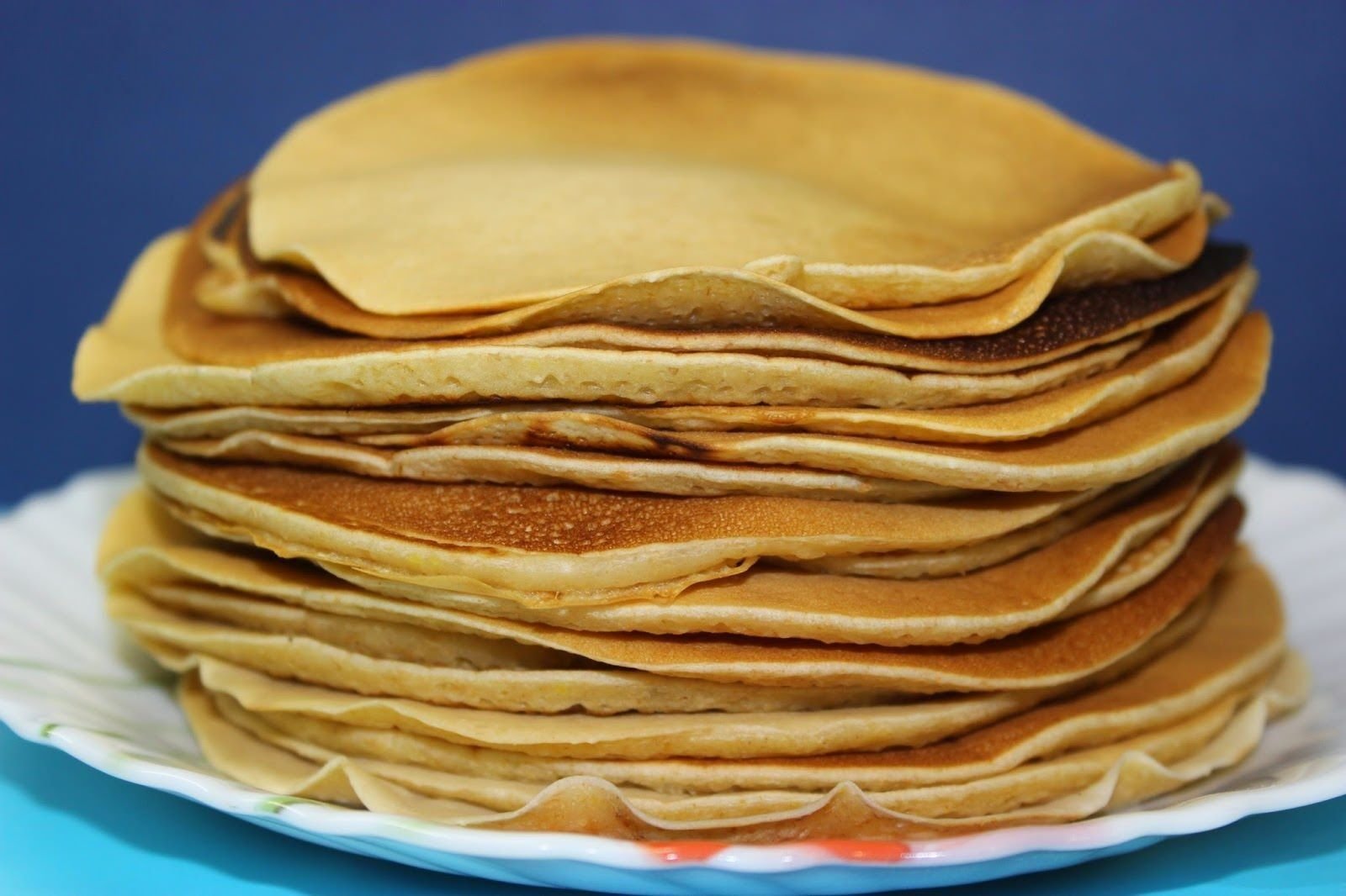 сухие блины. блины получаются сухими. почему блины сухие получаются. сухие блины. блины на сухом молоке.