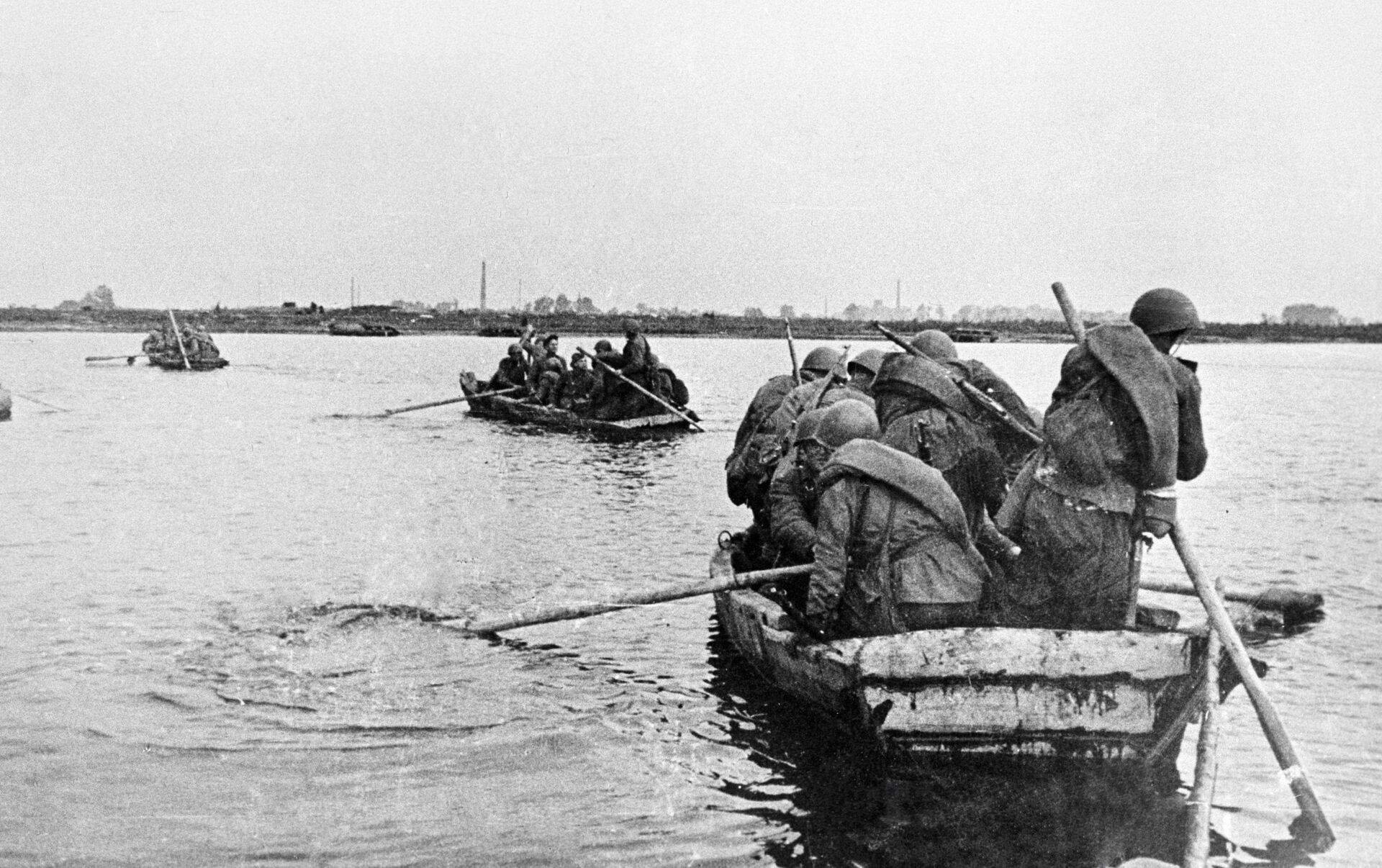 герой переправы. переправа немцев через реку буг 1941. твардовский теркин переправа. герой переправы. форсирование реки днестр 1944.